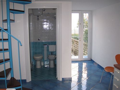 Locanda Mari Ponza Bagian luar foto